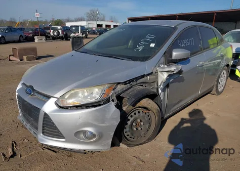 2012 Ford Focus Se z USA, uszkodzony, nr VIN 1FAHP3F2XCL264781
